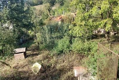 Casă cu 4 camere cu Teren 720 Mp în Central - 2