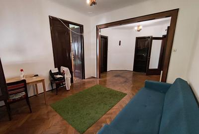 Sala Palatului- Biserica Luterana - 2