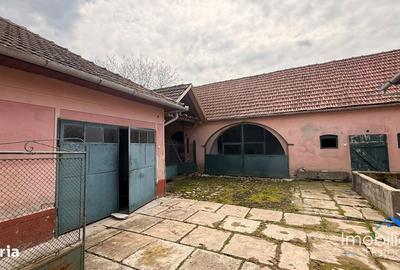 Casă cu 6 camere cu Teren 500 Mp în Sălașu de Sus - 7