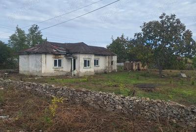 Casa demolabila sat Nuntasi comuna Istria se vinde in rate.rate - 1