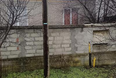 Casă cu 4 camere cu Teren 1450 Mp în Doba - 2