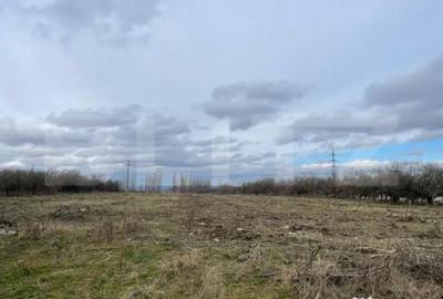 Teren de 3400 mp, în Central