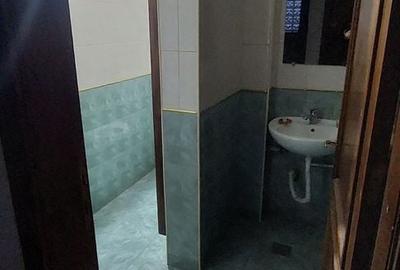 Casă cu 15 camere cu Canalizare în Nord - 28