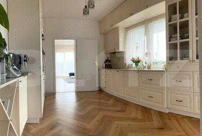 Casă cu 3 camere cu Piscina în Podgoria - 9