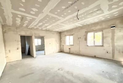 Casă individuală cu 3 camere cu Canalizare în Lumina - 2