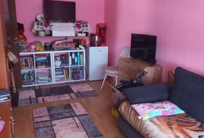 Apartament cu 3 camere decomandat în Exterior Vest - 3