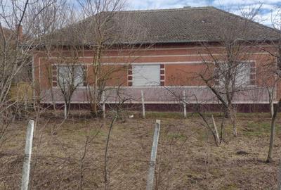 Casă cu 4 camere în Moroda - 1