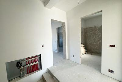 Duplex cu 4 camere cu Canalizare în Florești - 26