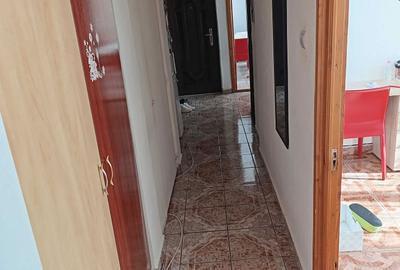 Apartament cu 3 camere decomandat în Tomești - 8
