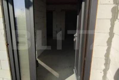 Casă cu 4 camere cu Teren 1300 Mp în Central - 9