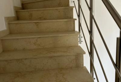 Casă cu 4 camere cu Canalizare în Prelungirea Ghencea - 10