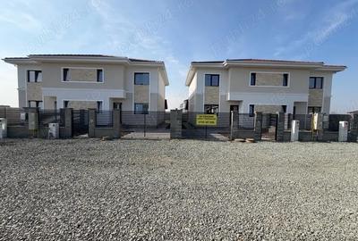 Casă cu 4 camere cu Teren 300 Mp în Moșnița Veche - 4