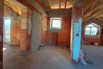 Casă individuală cu 5 camere cu Canalizare în Spitalul Județean - 7