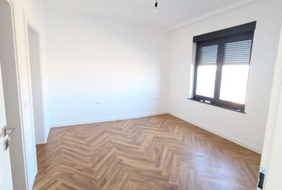 Casă cu 4 camere cu Teren 455 Mp în Vladimirescu - 12