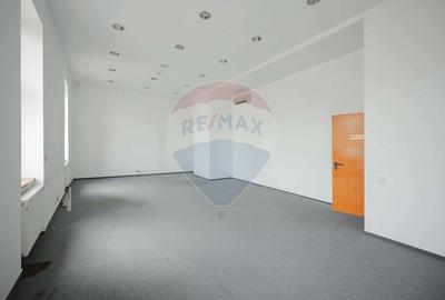 Spatiu comercial de 360mp de inchiriat, Piata Unirii - 17