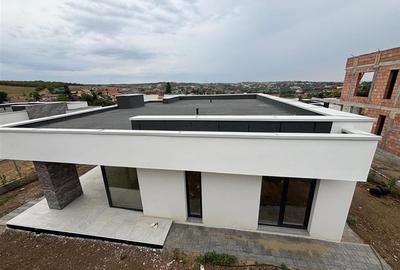 Casă individuală cu 4 camere cu Canalizare în Dealuri Oradea - 1