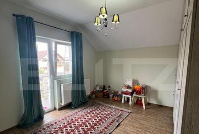 Casă cu 5 camere cu Teren 450 Mp în Miroslava