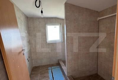 Casă cu 6 camere cu Teren 8700 Mp în Turda - 1