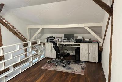 Casă cu 10 camere cu Teren 482 Mp în Central - 11