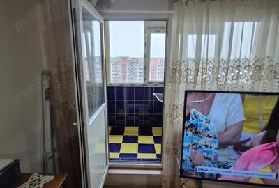Apartament cu 2 camere decomandat în Tei