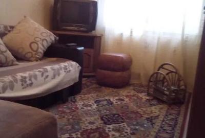 Apartament cu 3 camere decomandat în Călărași - 3