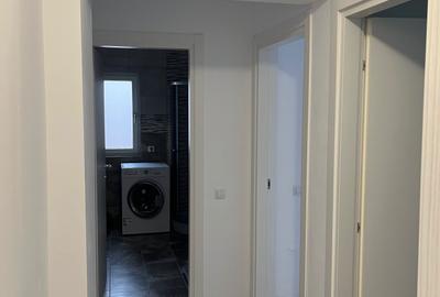 Apartament cu 3 camere decomandat în Micro 3 - 5