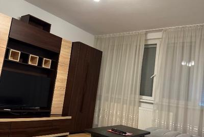 Apartament DE VANZARE situat central - 2