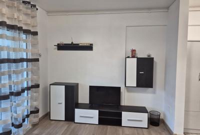 Garsonieră decomandată în Roșu - 4