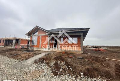 Casă cu 4 camere cu Teren 500 Mp în Central - 7