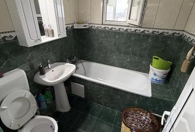 Apartament cu 3 camere decomandat în Alexandriei - 8