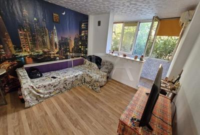 Apartament cu 3 camere la 650 de metri de statiile de tramvai 19 si 49 - 5