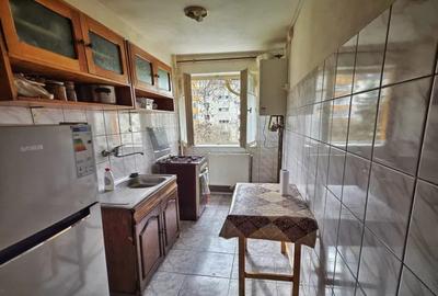 Apartament cu 2 camere, mobilat în Girocului