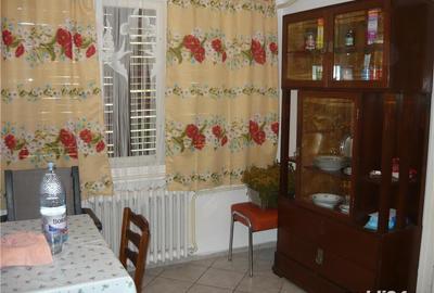 Casă cu 3 camere cu Teren 1800 Mp în Turnu - 3