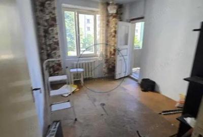 Apartament cu 4 camere decomandat în Central - 3