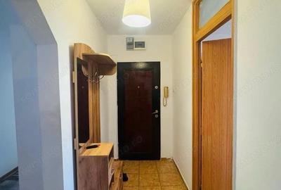 Apartament cu 4 camere decomandat în Girocului - 3