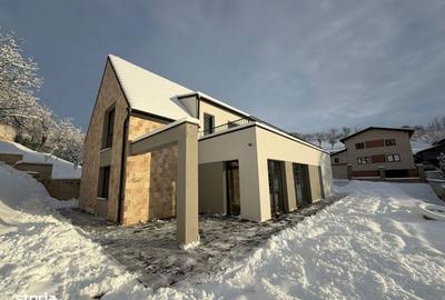 Casă cu 4 camere în Central - 5