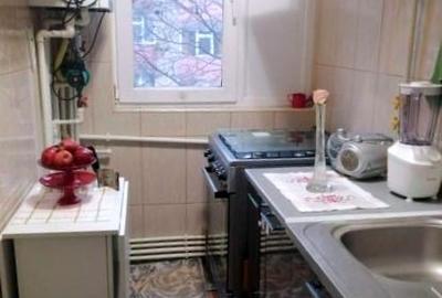 Apartament cu 3 camere semidecomandat, mobilat în Casa de Cultură - 3