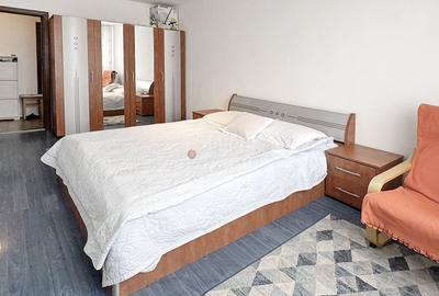 Apartament cu 3 camere decomandat în Astra - 3