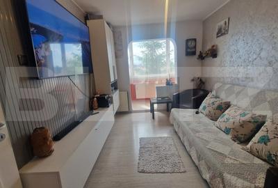 Garsoniera de vanzare, 33 mp, cu balcon etaj intermediar, zona Uzina 2