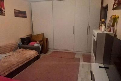 Garsonieră decomandată în Soarelui - 2