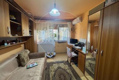 Apartament cu 3 camere de vânzare în zona Brazda lui Novac - 7