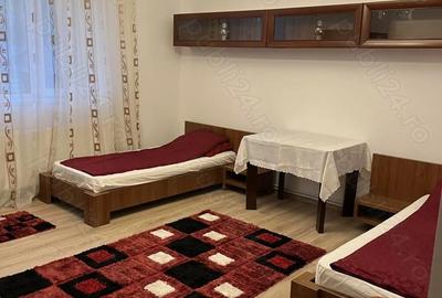 Casă cu 6 camere cu Teren 800 Mp în Central - 1