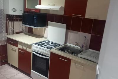 Apartament cu 2 camere semidecomandat în Micro 16 - 1