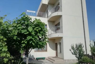 Casă cu Teren 257 Mp în Central - 4