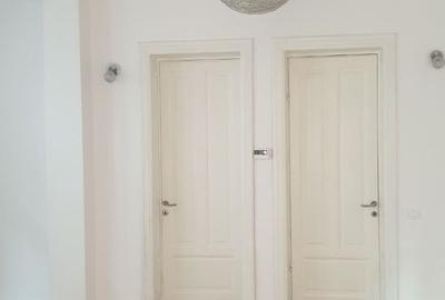 Apartament cu 6 camere în Capitale - 3