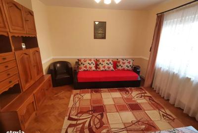 Garsonieră decomandată în Cristian