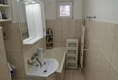 Apartament cu 3 camere semidecomandat în Tomis Nord - 9