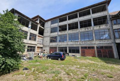 Spațiu comercial, de 2,800 mp, în Freidorf - 1