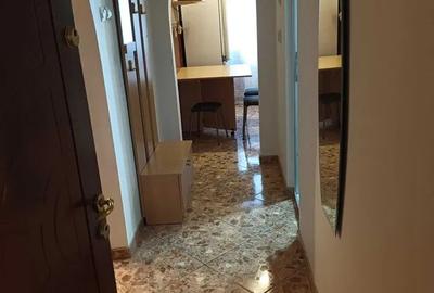 Apartament cu 2 camere, decomandat, etajul 6/10, zona Mircea Cel Batran - 4