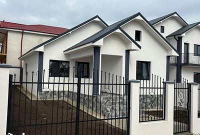 Casă cu 4 camere cu Teren 200 Mp în Central - 3